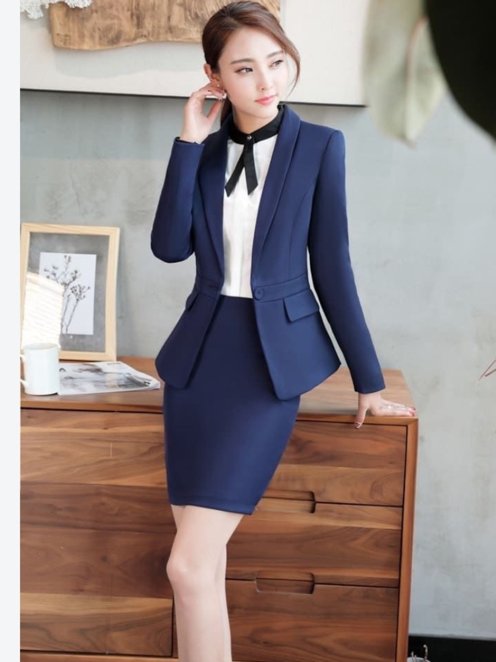 NWOT T.Baker London Blue Patent Skirt Blazer Suit Size 1
